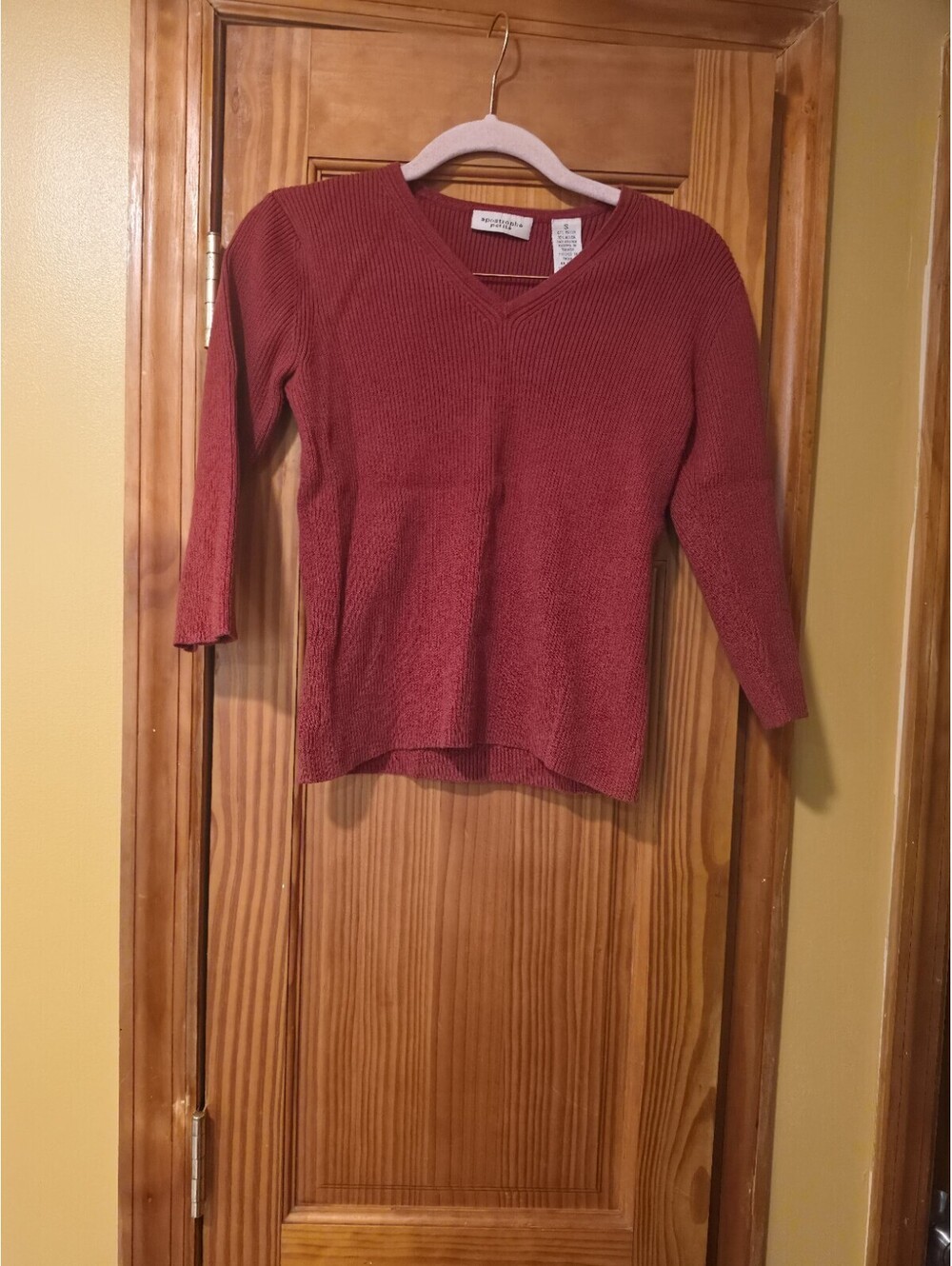Apostrophe Petite Red Vneck Sweater Size Small